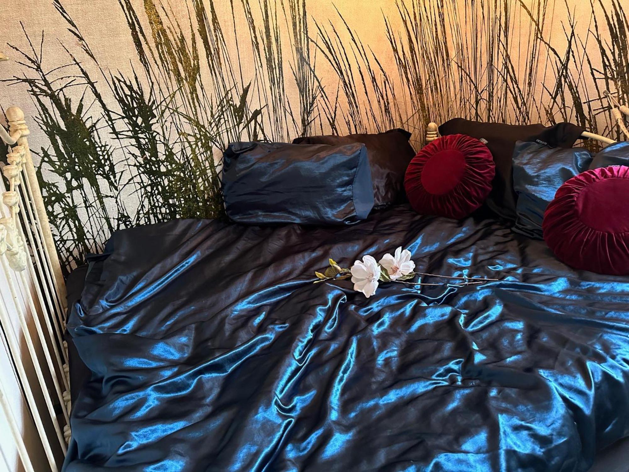 Supergezellig Vakantiehuis Met Hele Grote Tuin Bij Nijmegen Ewijk Bagian luar foto