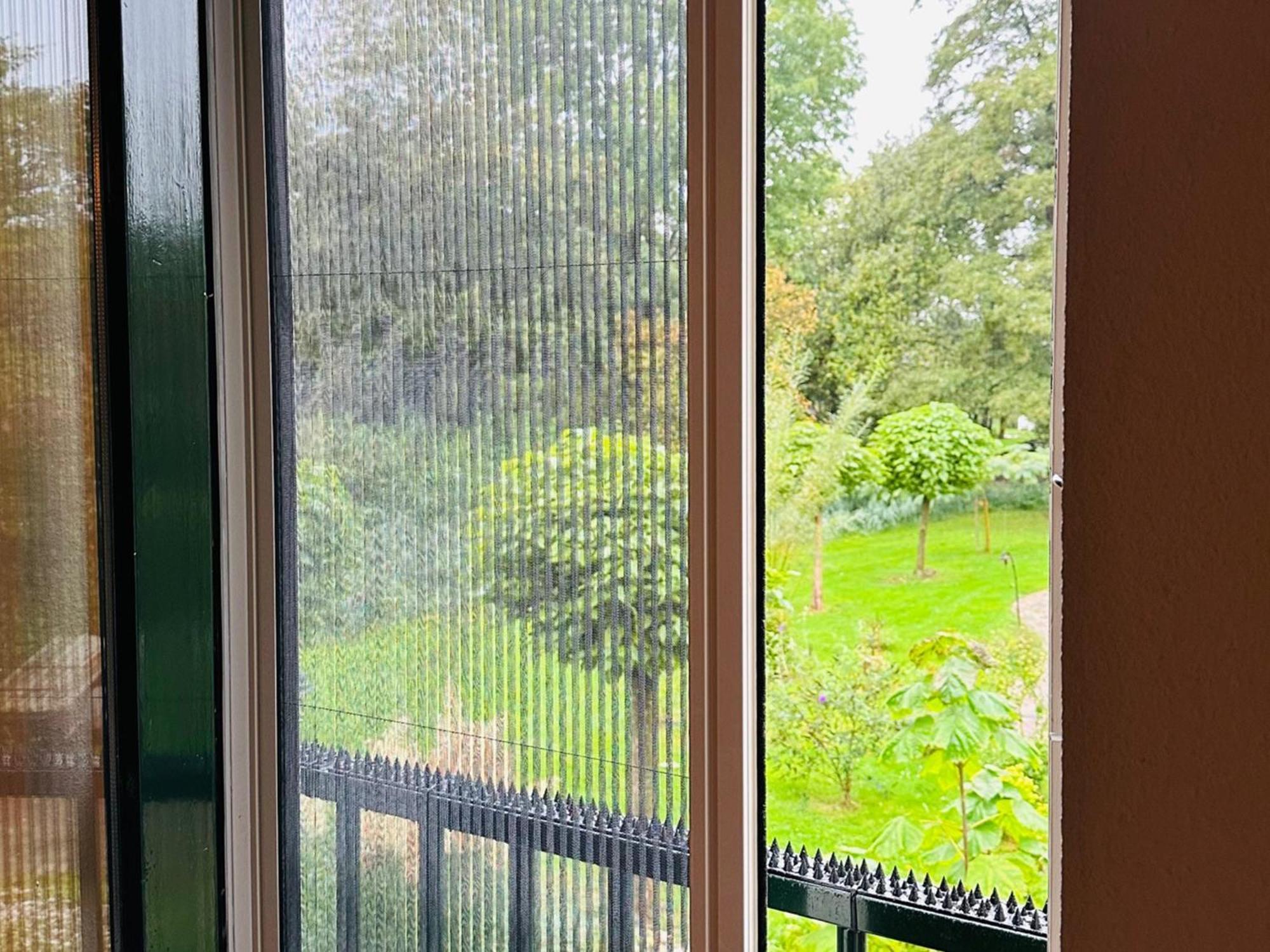 Supergezellig Vakantiehuis Met Hele Grote Tuin Bij Nijmegen Ewijk Bagian luar foto